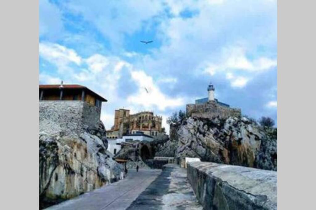 Castro Holidays - Centrico Piscina Urbanizacion Garaje Gratis Castro Urdiales Εξωτερικό φωτογραφία