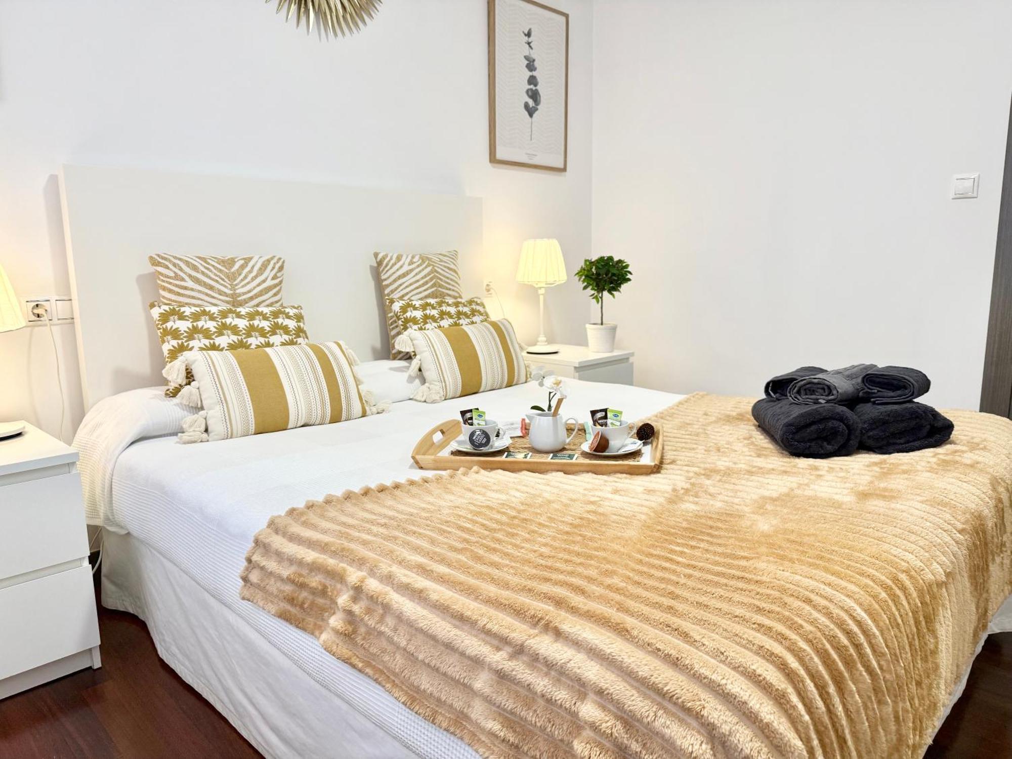 Castro Holidays - Centrico Piscina Urbanizacion Garaje Gratis Castro Urdiales Εξωτερικό φωτογραφία
