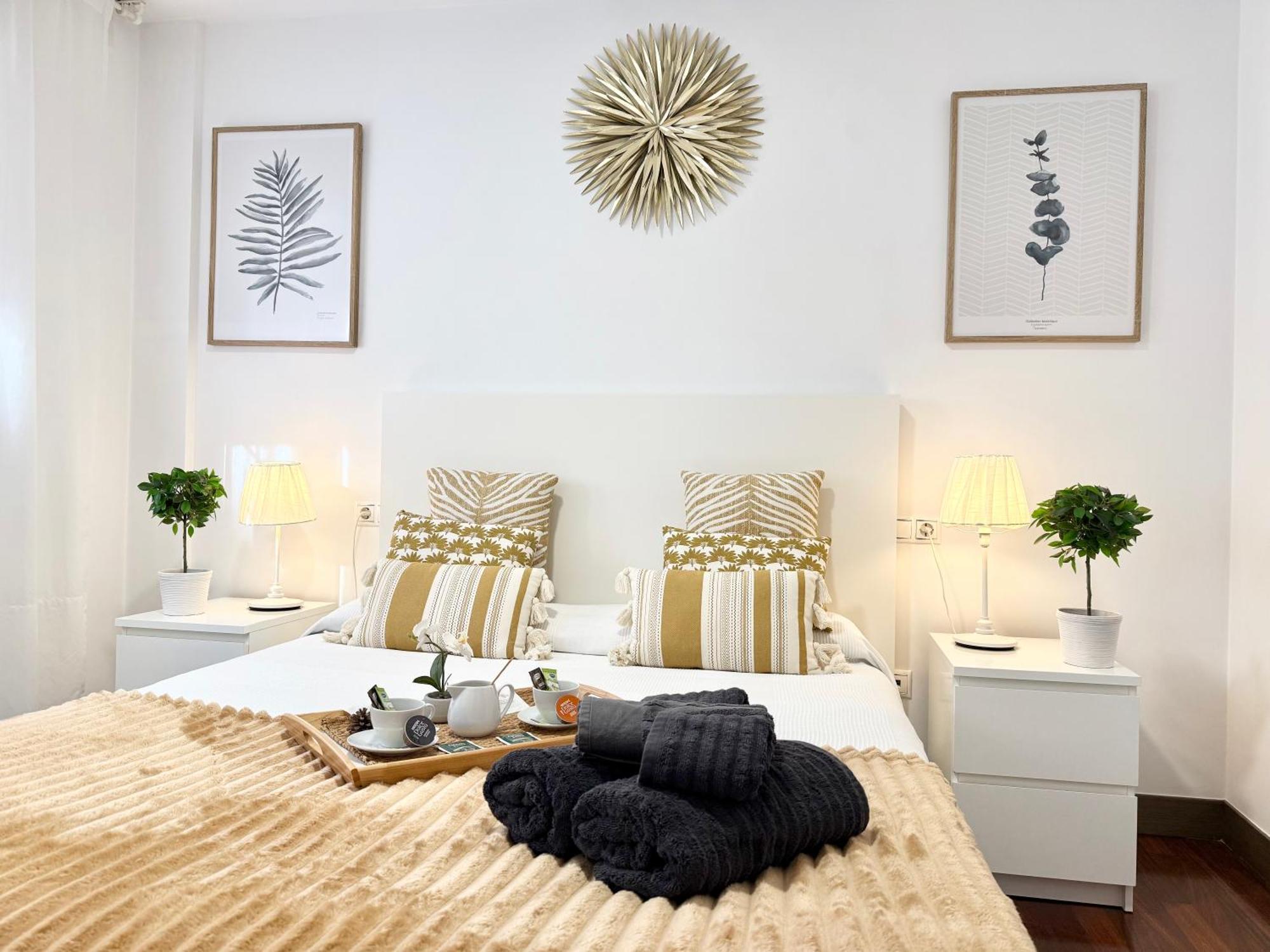 Castro Holidays - Centrico Piscina Urbanizacion Garaje Gratis Castro Urdiales Εξωτερικό φωτογραφία