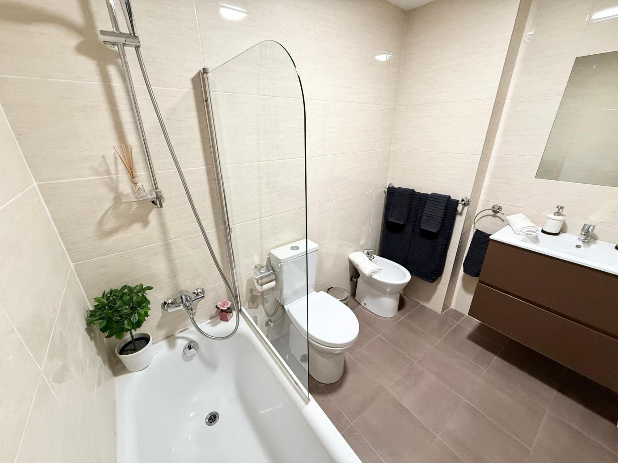 Castro Holidays - Centrico Piscina Urbanizacion Garaje Gratis Castro Urdiales Εξωτερικό φωτογραφία